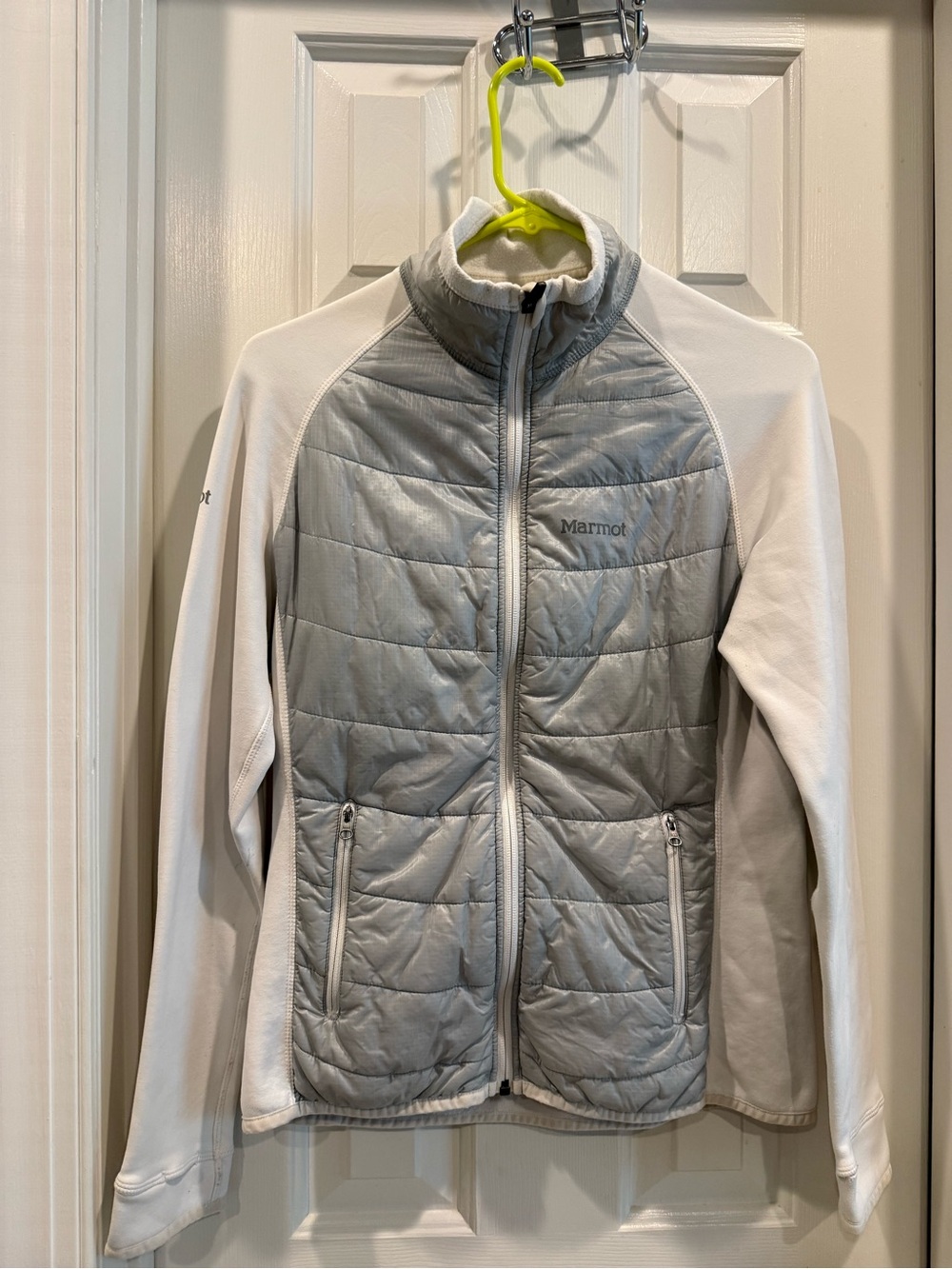 Marmot Women's Light Gray and White Hybrid Puffer Jacket